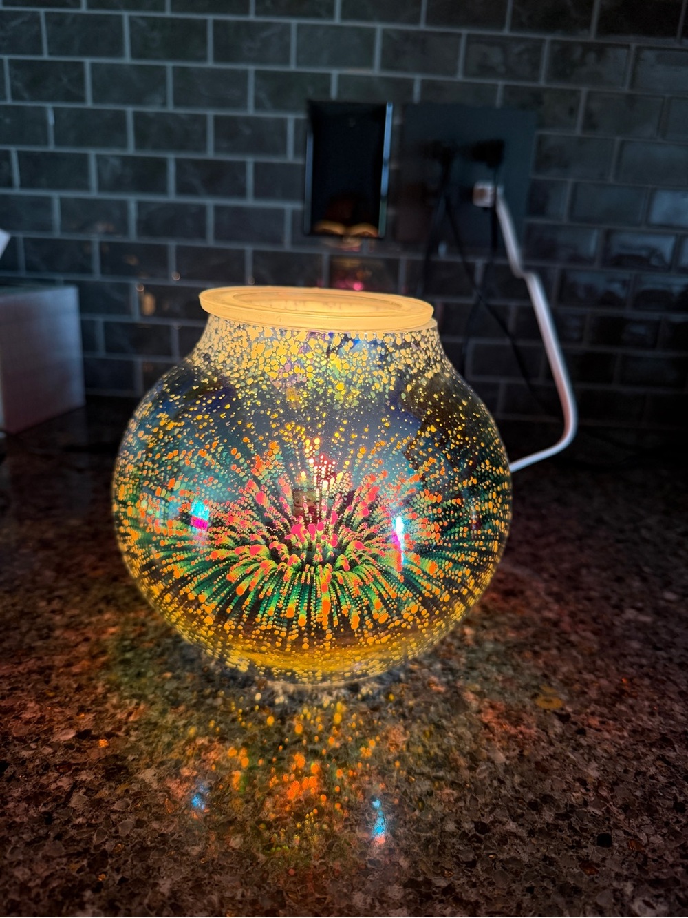 Decorative 3D Firework Glass Oil Warmer - Multicolor
